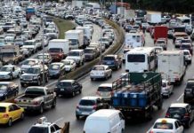 Favenpa: Solo tres millones de vehículos logran mantenerse operativos en el país caos-vehiculos-federadio
