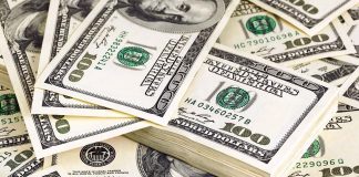 Ecoanalítica: ventas de divisas en el sistema bancario caen casi 78% en octubre