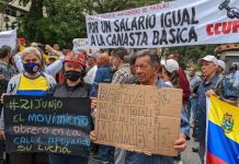 Manuel Sutherland: «venimos de la peor destrucción de condiciones laborales en nuestra historia» Protestas de trabajadores por un aumento del salario