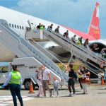 Cancelan vuelo de turistas rusos a Venezuela y retornarán a los que están en Margarita Turistas extranjeros