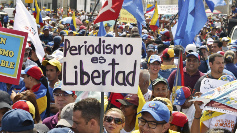 Espacio Público: El Estado mantiene patrones como el cierre de emisoras y la intimidación