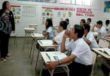 Federación de maestros denuncia falta de diálogo con el Gobierno para discutir salarios