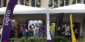 UCAB impulsa la inserción laboral juvenil con feria de empleo y pasantías para 53 empresas