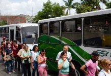 75% de las unidades de transporte en Caracas están paralizadas por falta de combustible y repuestos