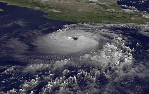 CLIMA TORNADO CAMBIO CLIMATICO