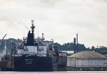 Gobierno venezolano desmiente envío de crudo a Israel tras reportes internacionales