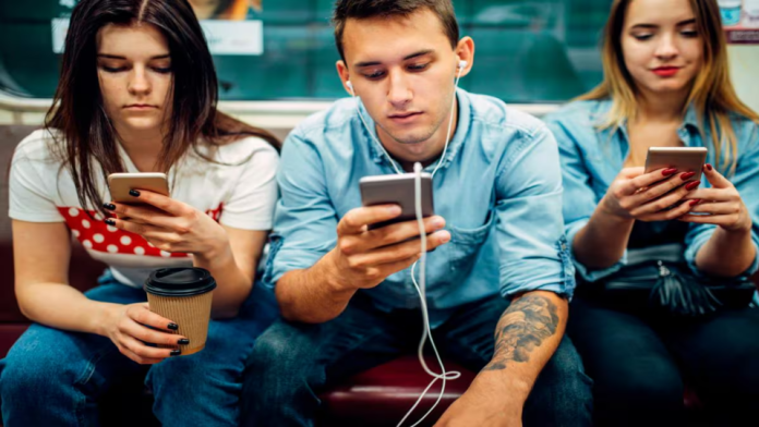 ¿Cómo enfrentar la adicción a las redes sociales? adicción redes sociales