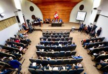 Congreso de Perú escogerá este miércoles al nuevo presidente interino