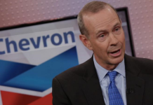 Mike Wirth, CEO de Chevron, considera que Ley de Hidrocarburos de Venezuela aún requiere mayor seguridad jurídica