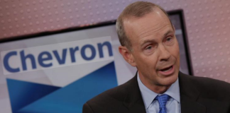 Mike Wirth, CEO de Chevron, considera que Ley de Hidrocarburos de Venezuela aún requiere mayor seguridad jurídica