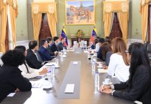 Presidenta (E) Delcy Rodríguez se reunió con misión diplomática que representará a Venezuela en EEUU