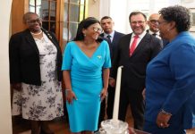 Presidenta (E) Delcy Rodríguez se reunió con la primera ministra de Barbados, Mia Mottley