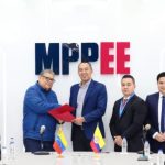 Venezuela y Colombia firman acuerdo para reactivar la conexión de energía eléctrica