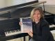 Educadora zuliana lanza en EE. UU. método de piano para adultos mayores