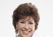 Caracas se viste de bolero el Día de la Madre en tributo a Floria Márquez